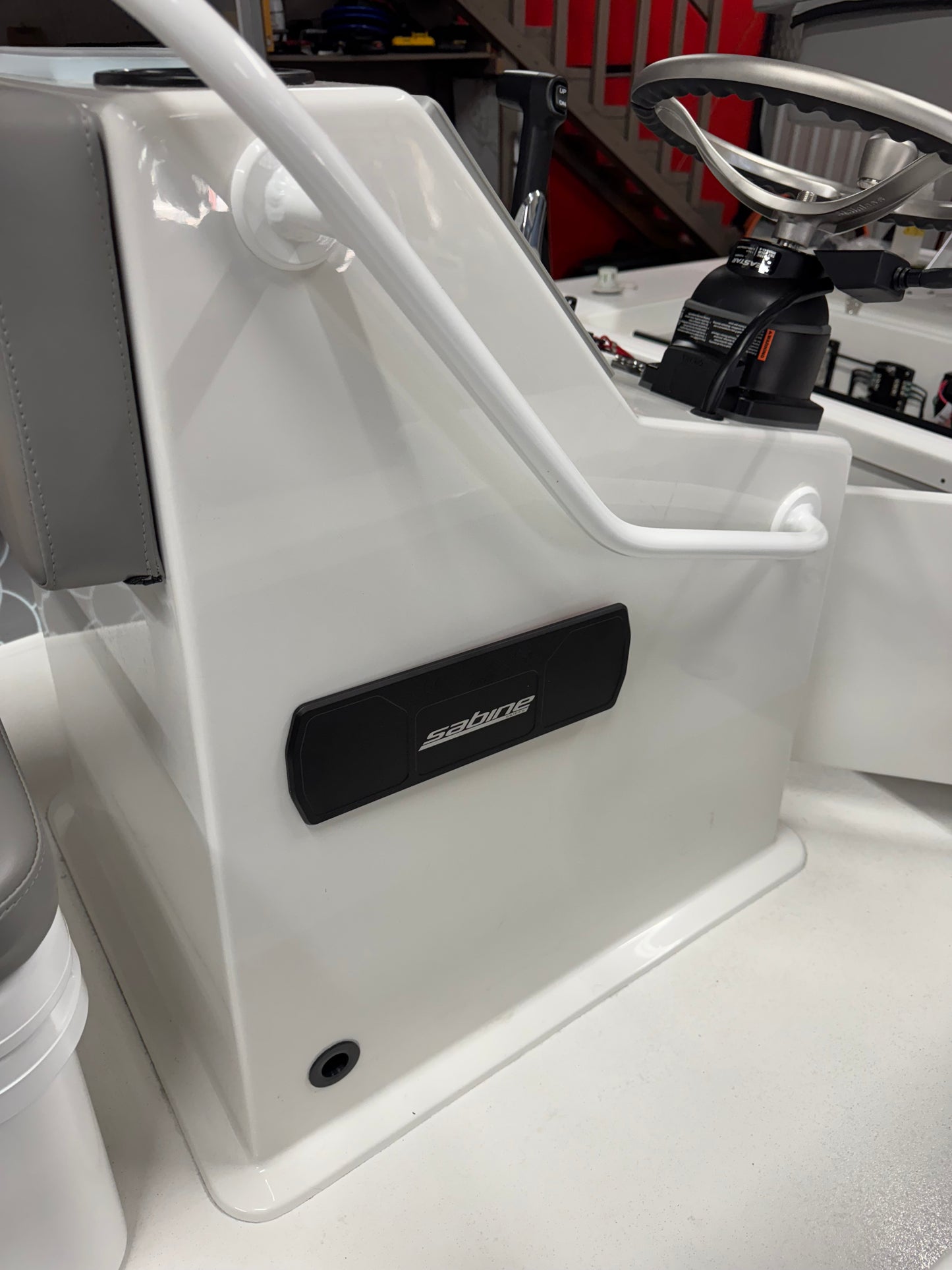 Cling Mag Grab Boat Bar